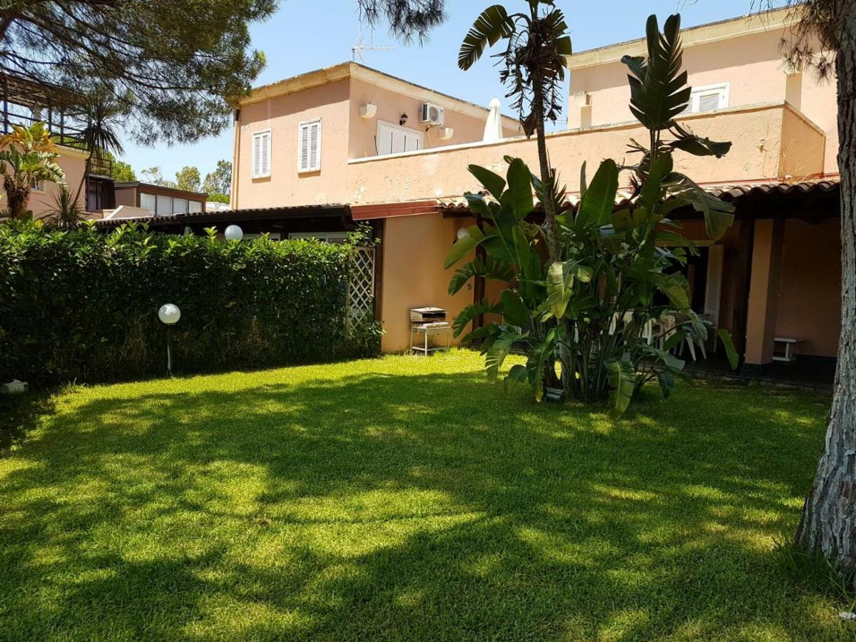 Villetta Nella Baia Furnari Exteriér fotografie
