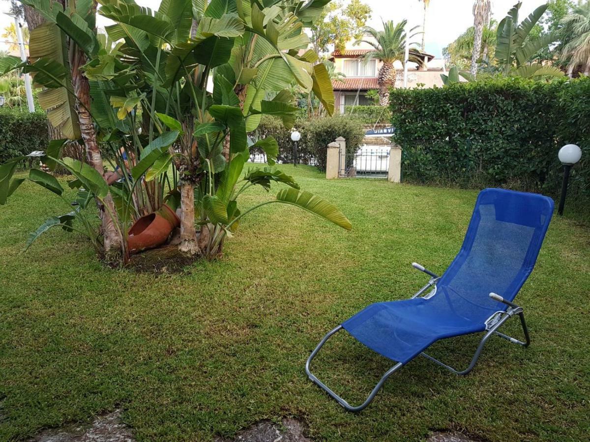 Villetta Nella Baia Furnari Exteriér fotografie